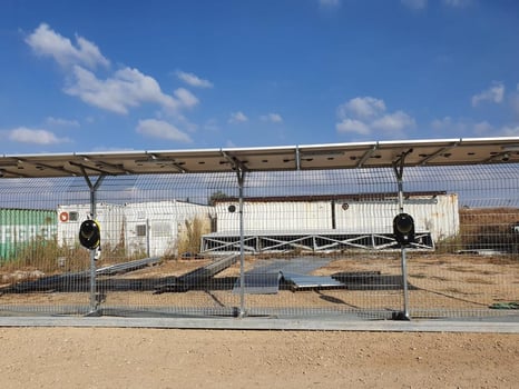 גידור סולארי, טראלייט, מושב נועם, צילום: באדיבות טראלייט